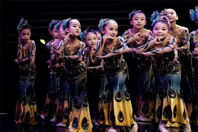 絲路童夢(mèng)，藝術(shù)花開——金絲獎(jiǎng)2017絲路國際少兒藝術(shù)頒獎(jiǎng)盛典西安成功舉辦